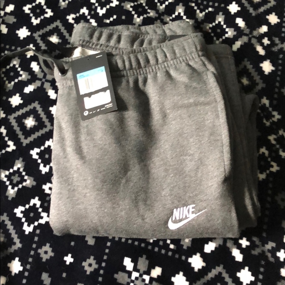 Men Nike sweatpants